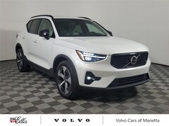 2026 Volvo XC40 B5 Plus SUV