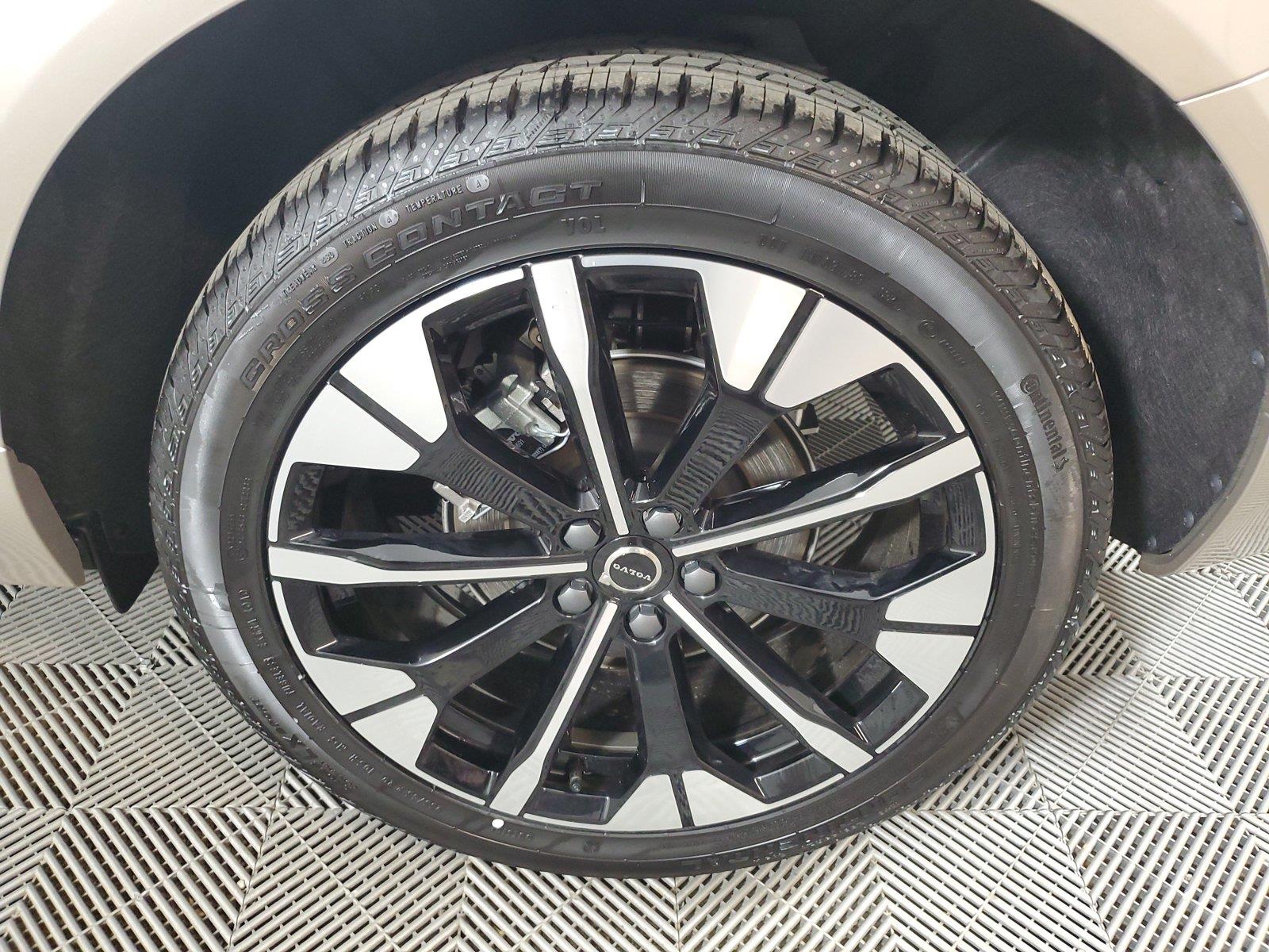 2026 Volvo XC60 Ultra - Photo 11