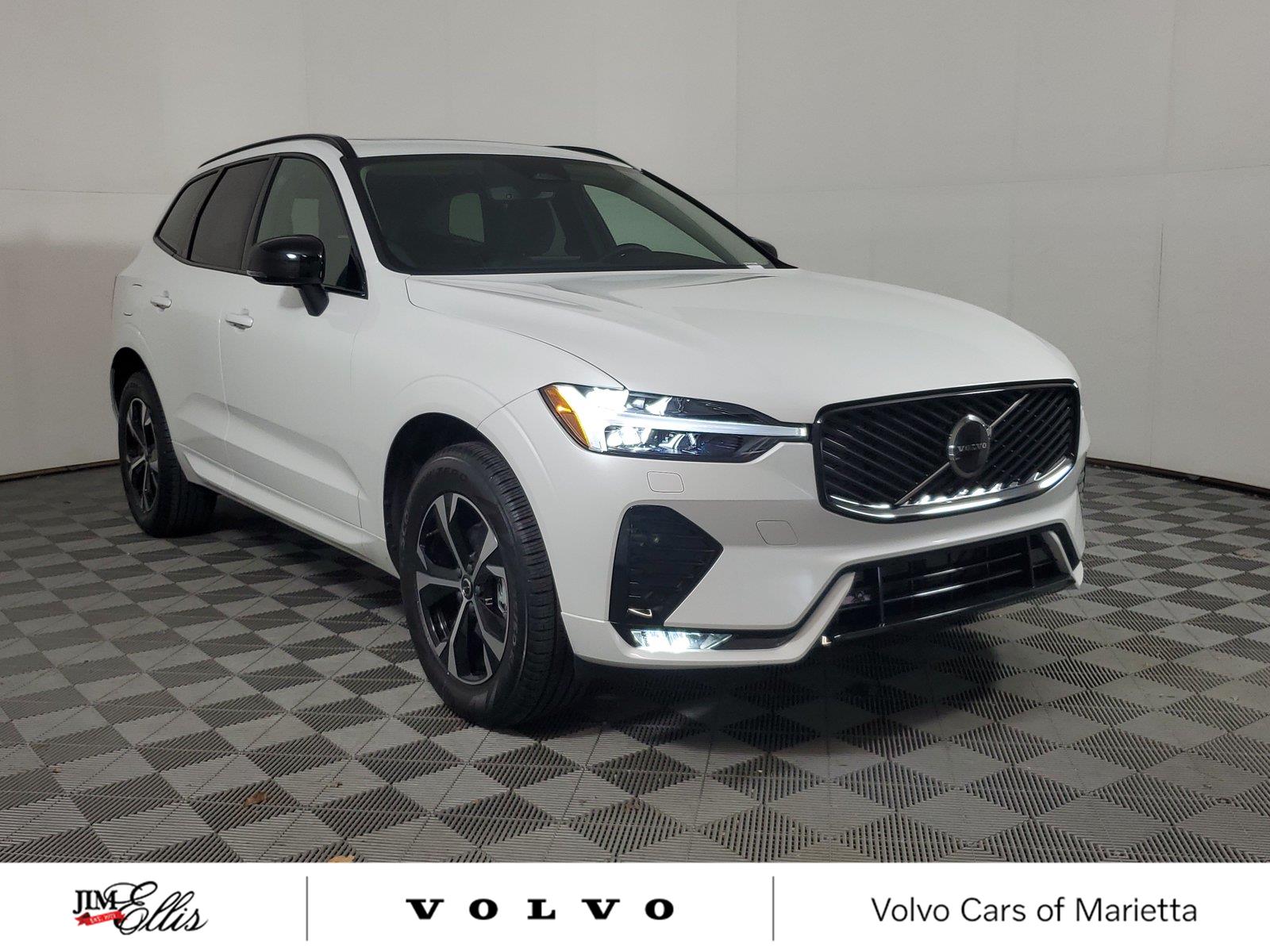 2026 Volvo XC60 Core