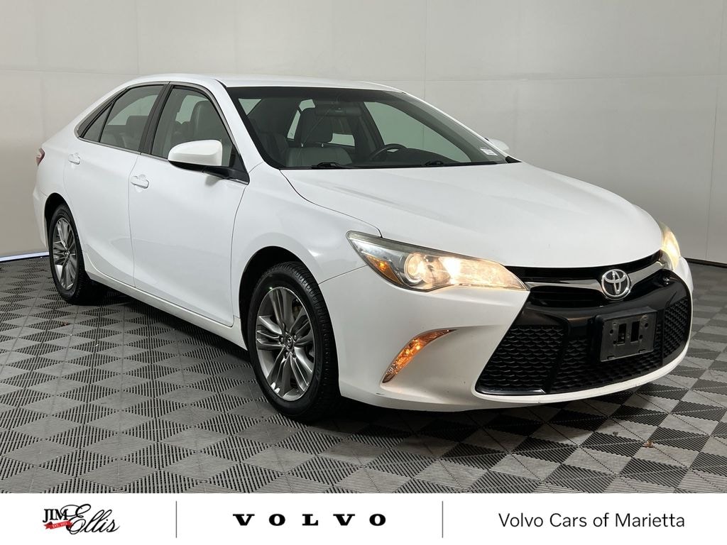 Used 2016 Toyota Camry Sedan