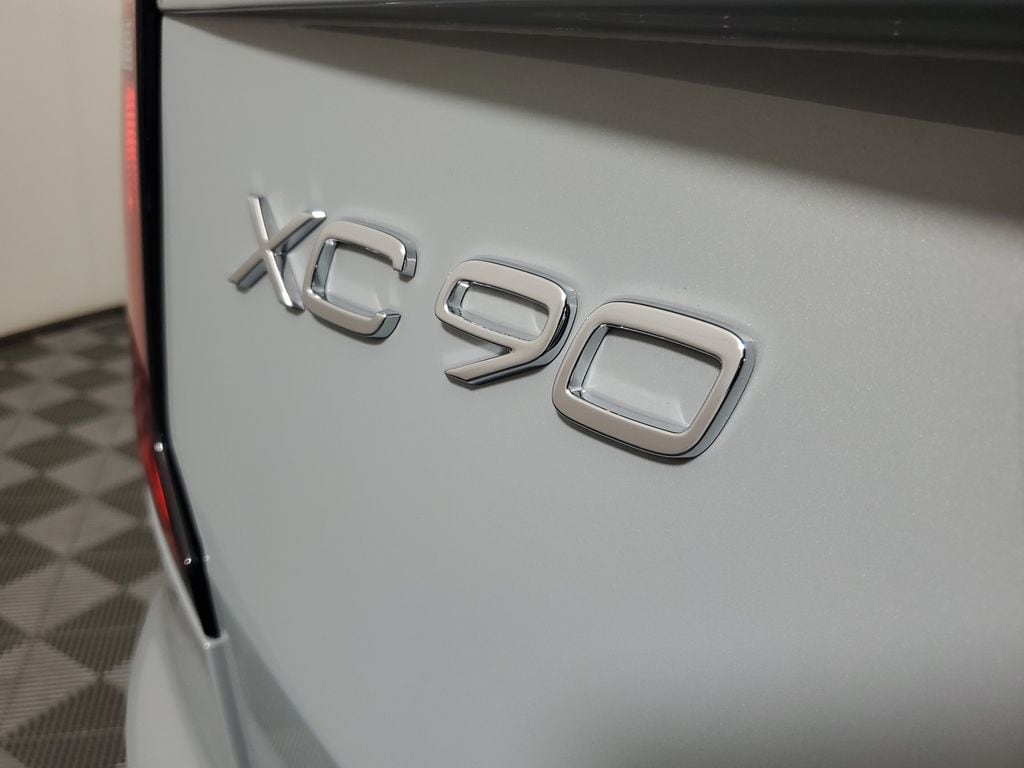 2026 Volvo XC90 Plus - Photo 10