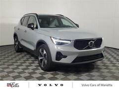 2026 Volvo XC40 B5 Plus SUV