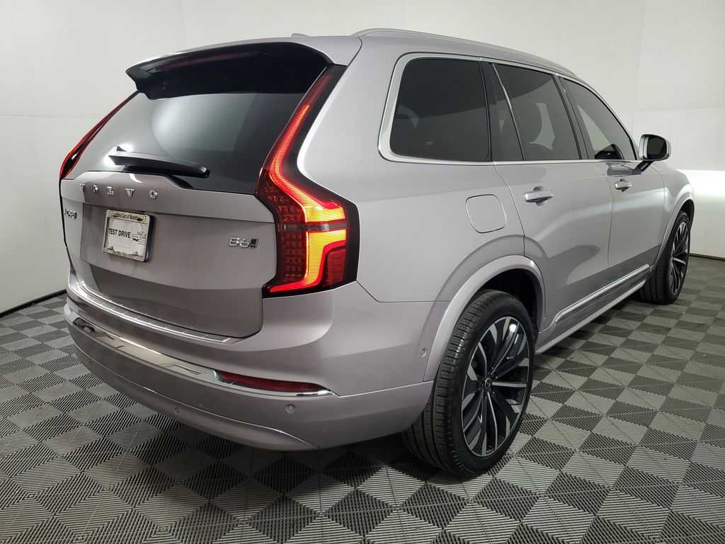 2026 Volvo XC90 Plus - Photo 6