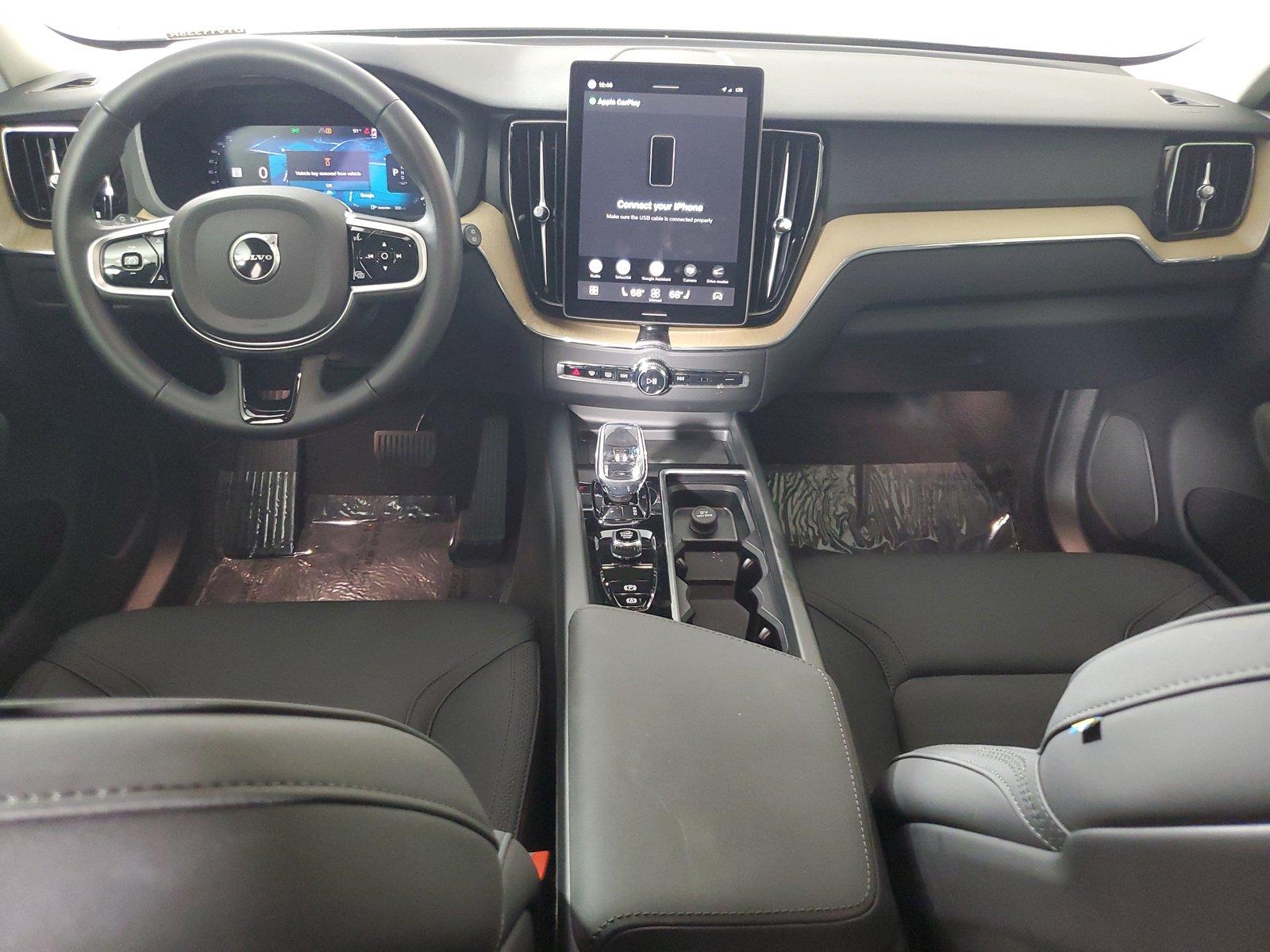 2026 Volvo XC60 Core - Photo 15