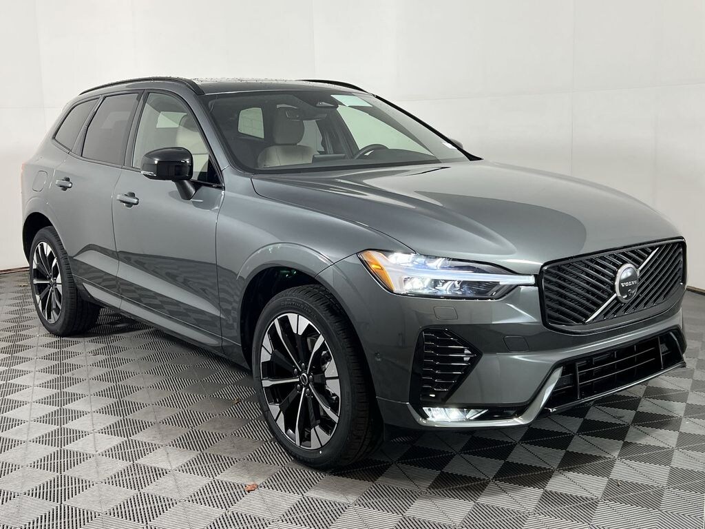 New 2026 Volvo XC60 B5 Plus SUV