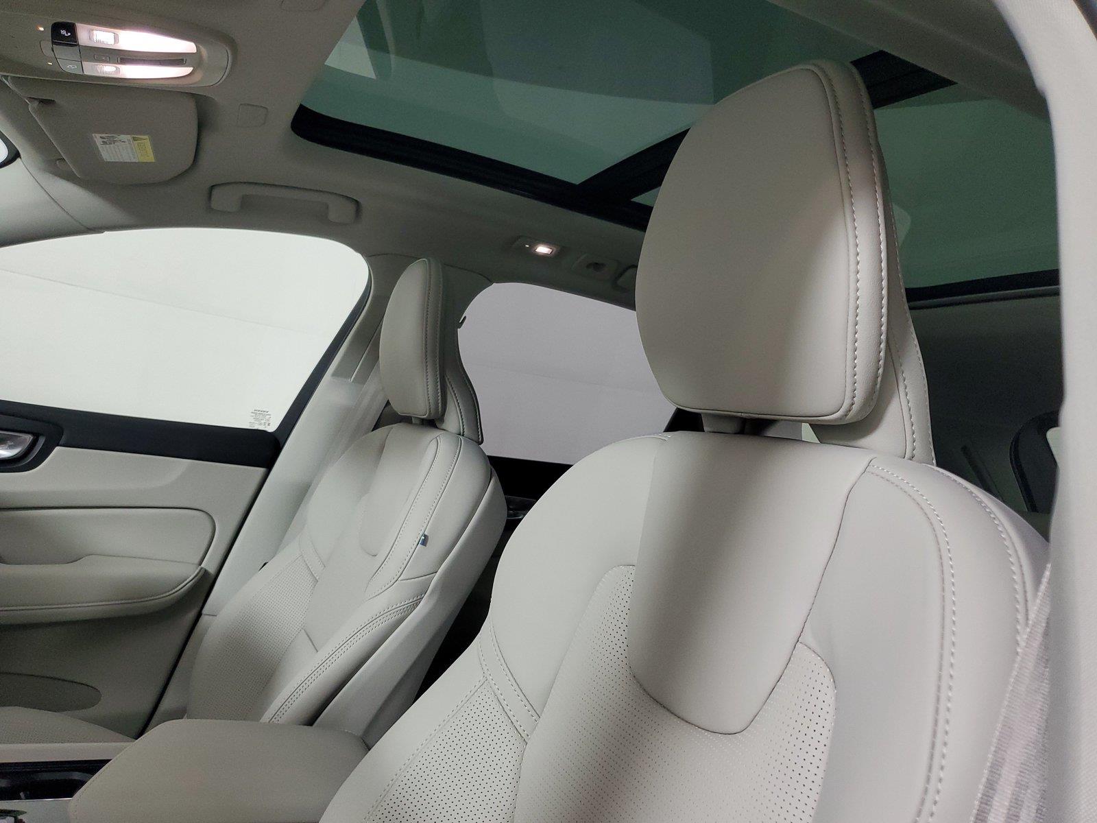2026 Volvo XC60 Ultra - Photo 23