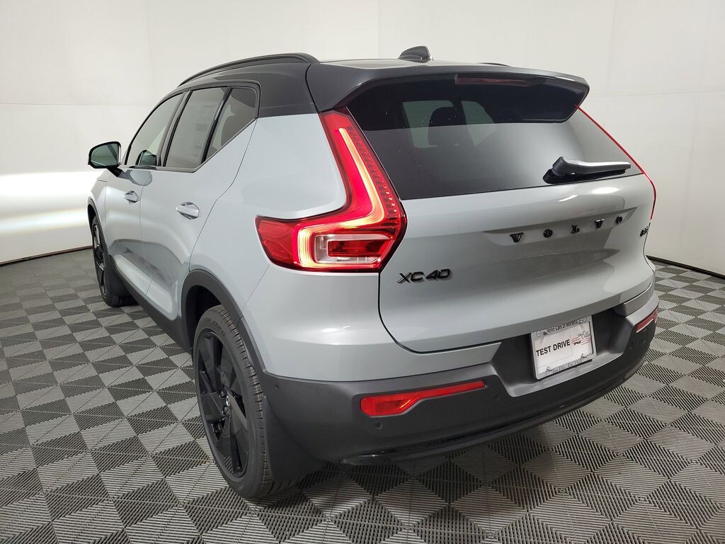 New 2026 Volvo XC40 B5 Ultra Black Edition SUV