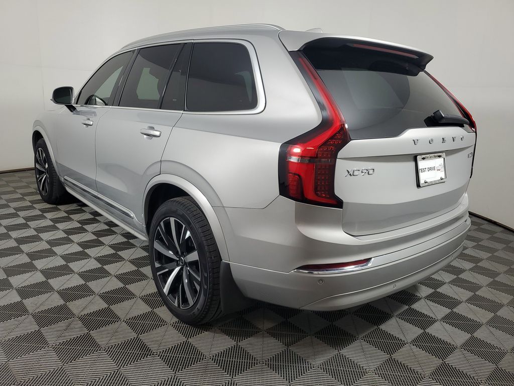 2025 Volvo XC90 Core - Photo 6