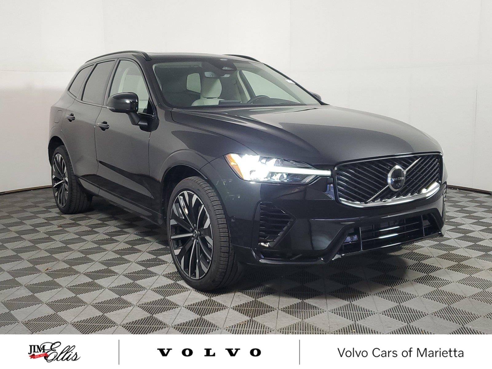 2027 Volvo XC60 plug-in hybrid