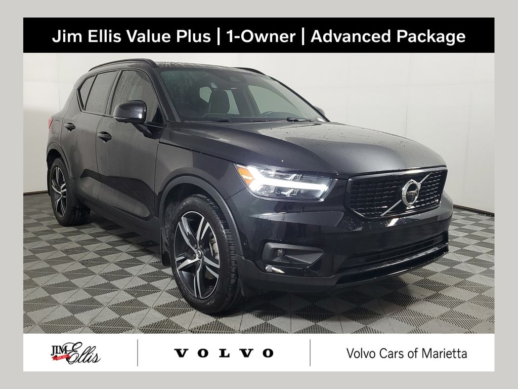 2021 Volvo XC40 T5 R-Design AWD's photo