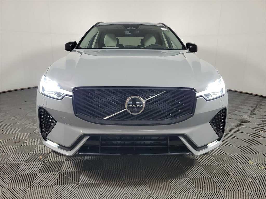 New 2026 Volvo XC60 B5 Ultra SUV