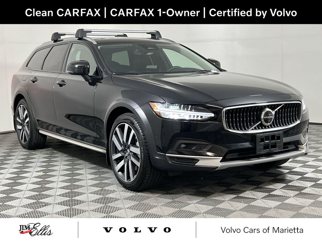 2023 Volvo V90 Cross Country
