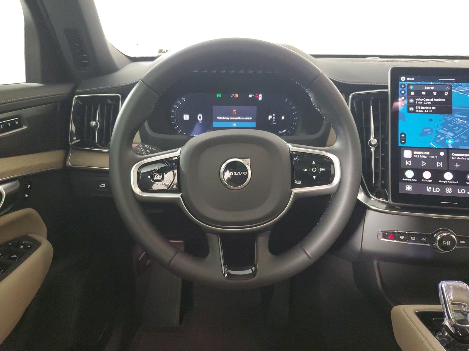 2026 Volvo XC90 Plus - Photo 16