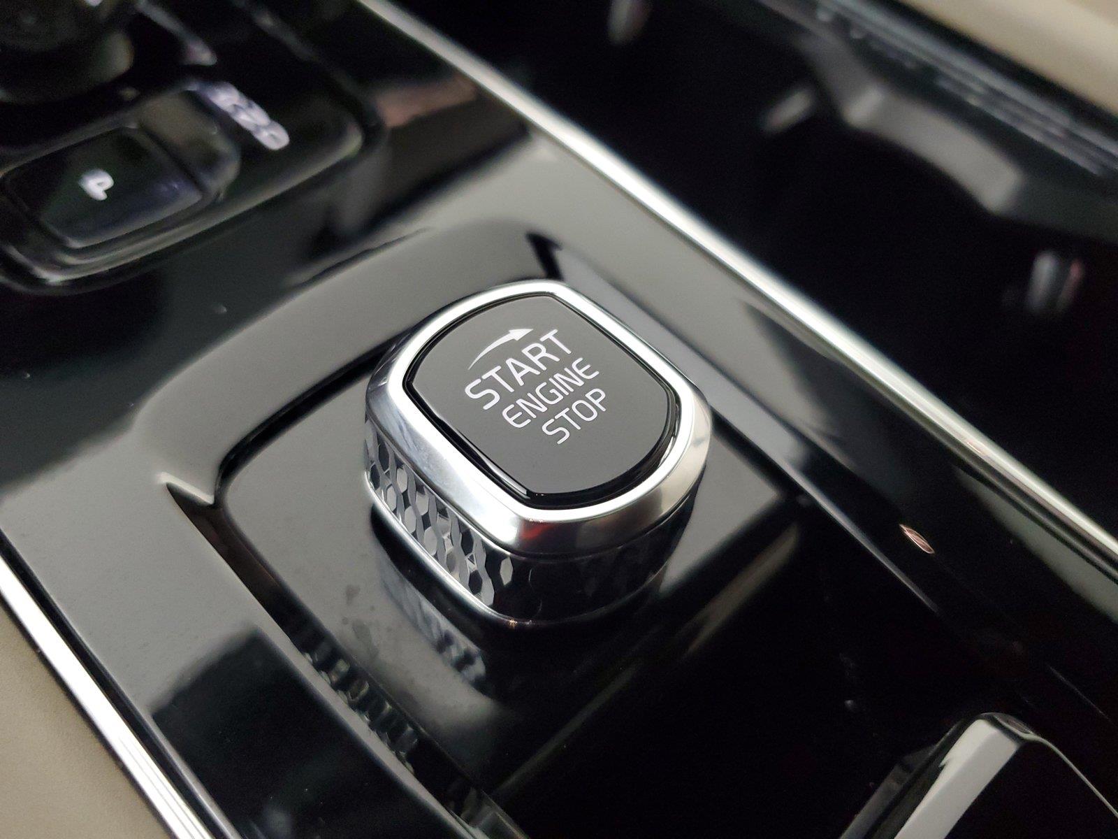 2026 Volvo XC90 Plus - Photo 33