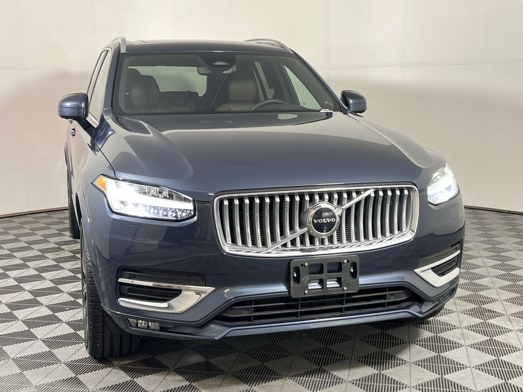 2024 Volvo XC90 Plus photo 3