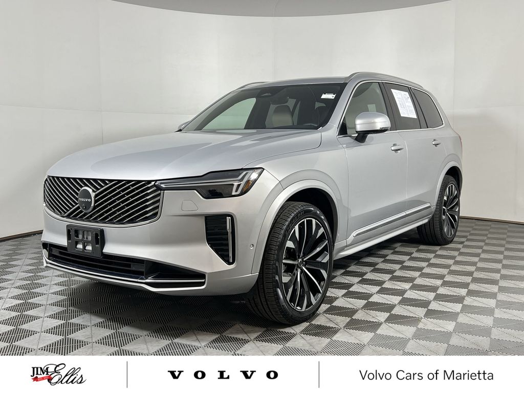 2025 Volvo XC90 Plus photo 3