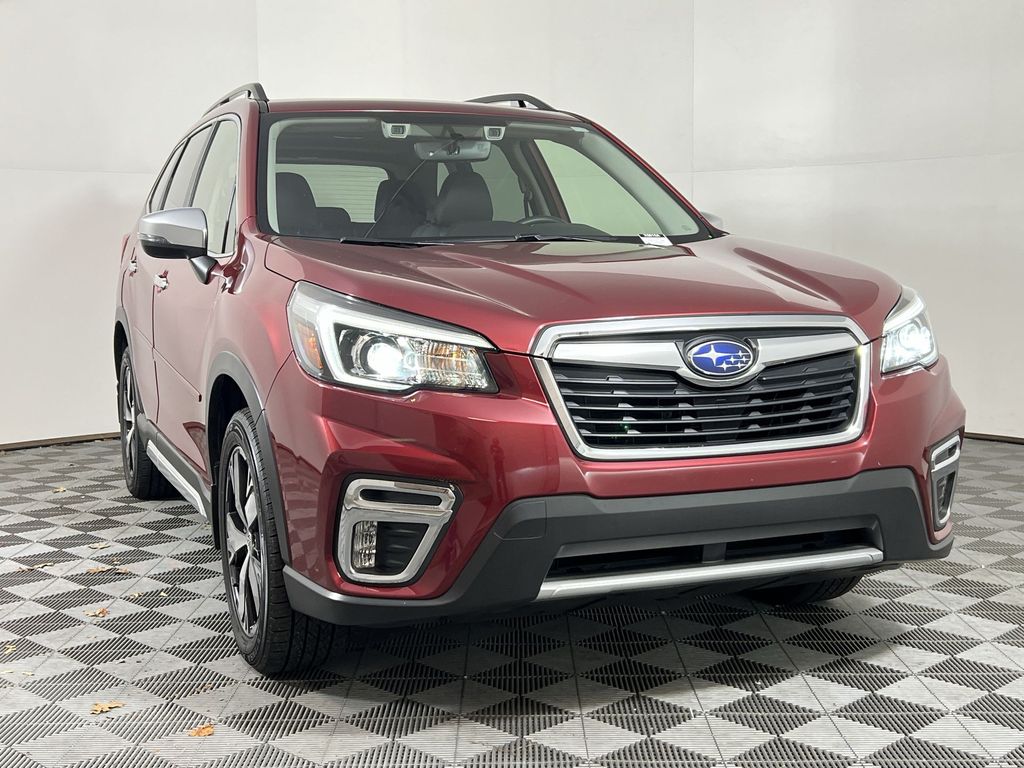 2019 Subaru Forester Touring photo 3