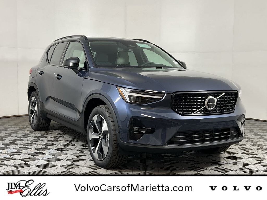 New 2026 Volvo XC40 B4 Plus SUV