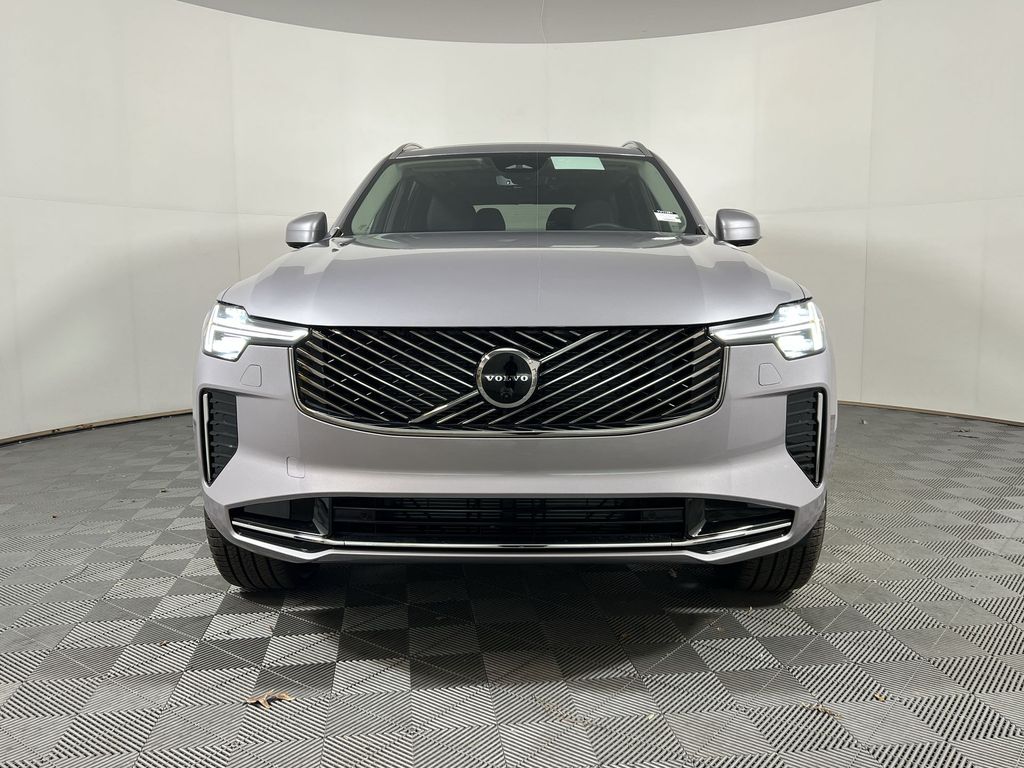 2026 Volvo XC90 Plus photo 2