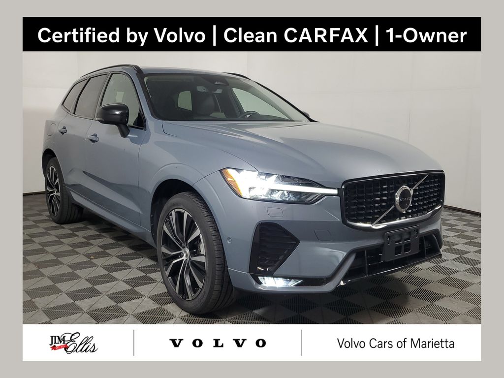 2023 Volvo XC60 B5 Ultimate Dark Theme FWD's photo