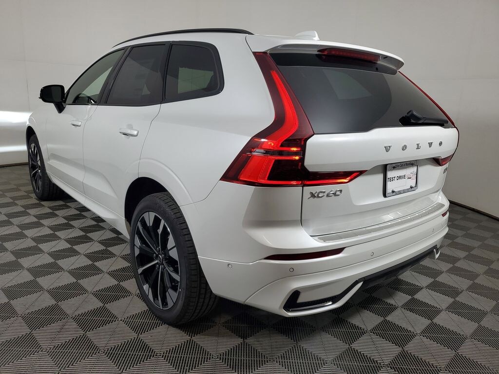 New 2026 Volvo XC60 B5 Plus SUV