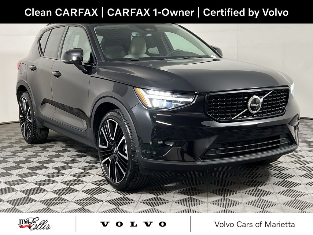 2025 Volvo XC40 Ultra's photo