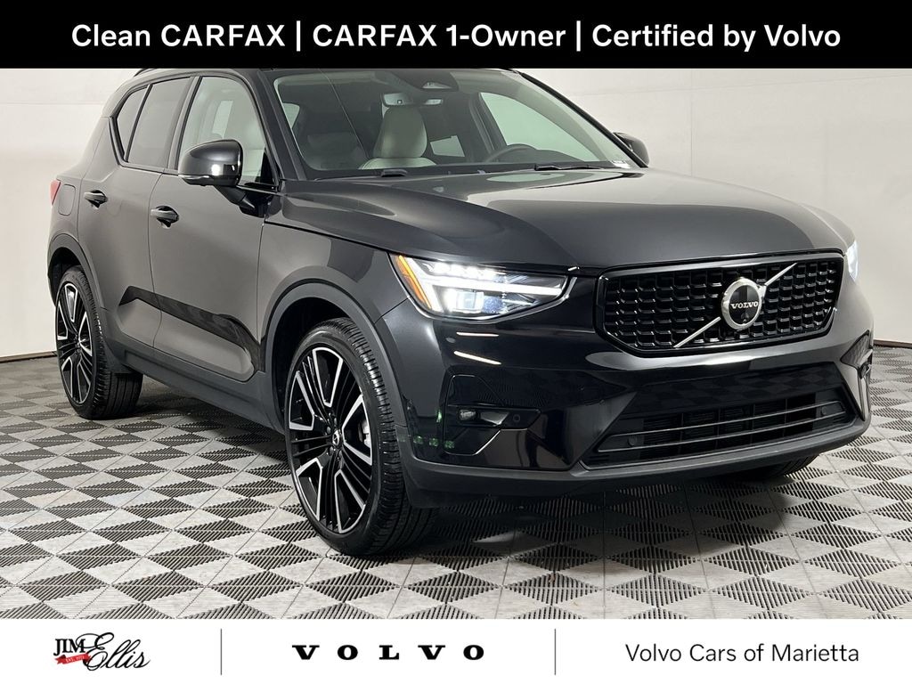 Certified 2025 Volvo XC40 B5 Ultra Dark Theme SUV
