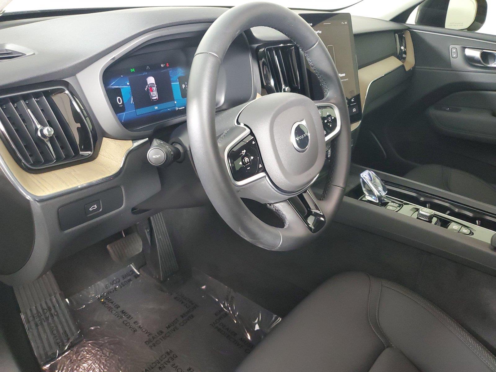 2026 Volvo XC60 Core - Photo 24