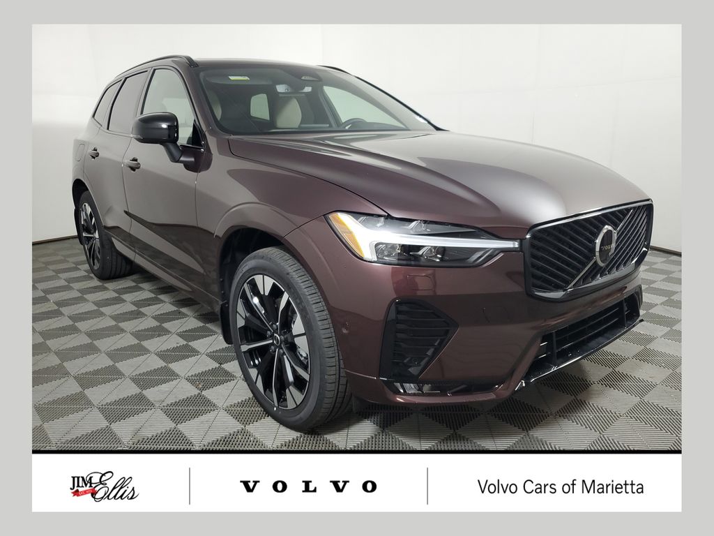 2026 Volvo XC60 B5 Plus Dark AWD's photo