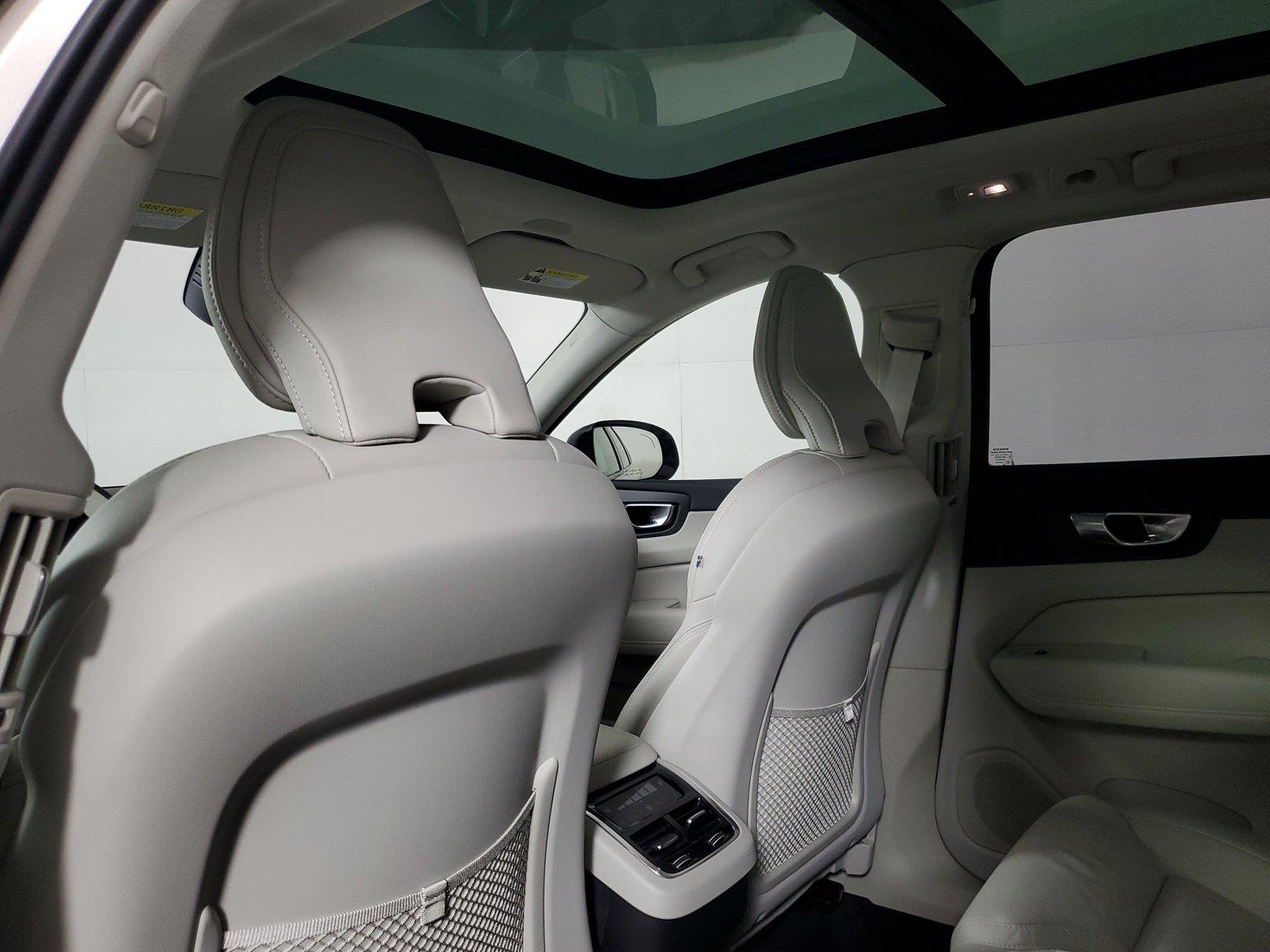 2026 Volvo XC60 Ultra - Photo 14