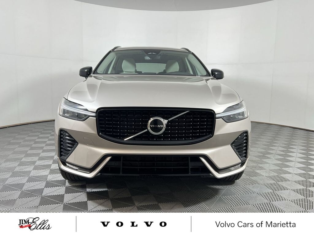Certified 2025 Volvo XC60 B5 Core SUV