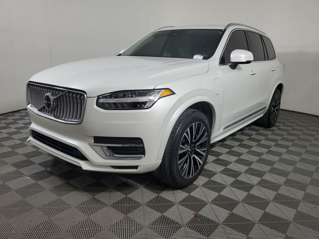 Certified 2025 Volvo XC90 Plug-In Hybrid T8 Core 7-Seater SUV
