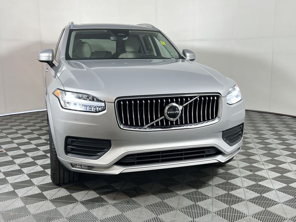 2023 Volvo XC90 B5 AWD Core photo 3