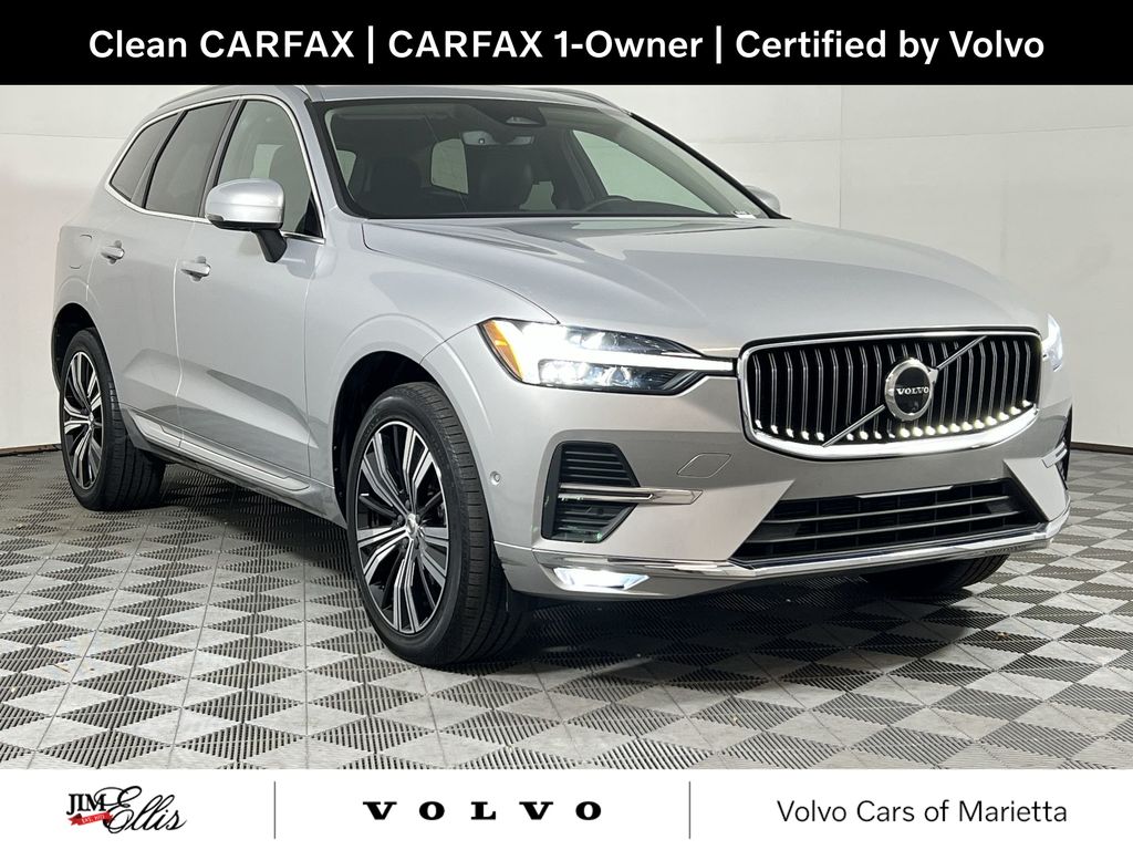 2023 Volvo XC60 Plus's photo