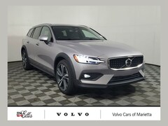 2026 Volvo V60 Cross Country B5 Plus AWD Wagon