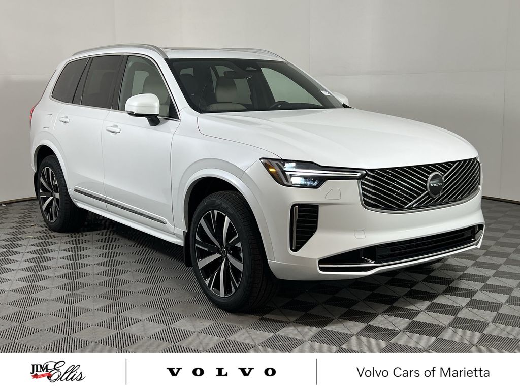 2026 Volvo XC90 B5 Core photo 2