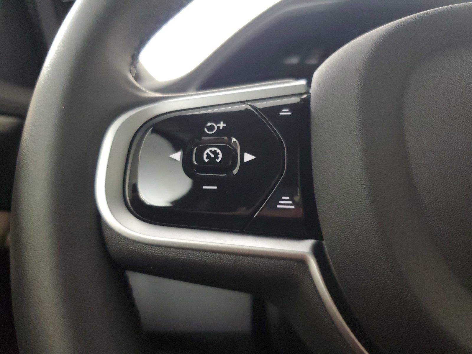2026 Volvo XC90 Plus - Photo 25