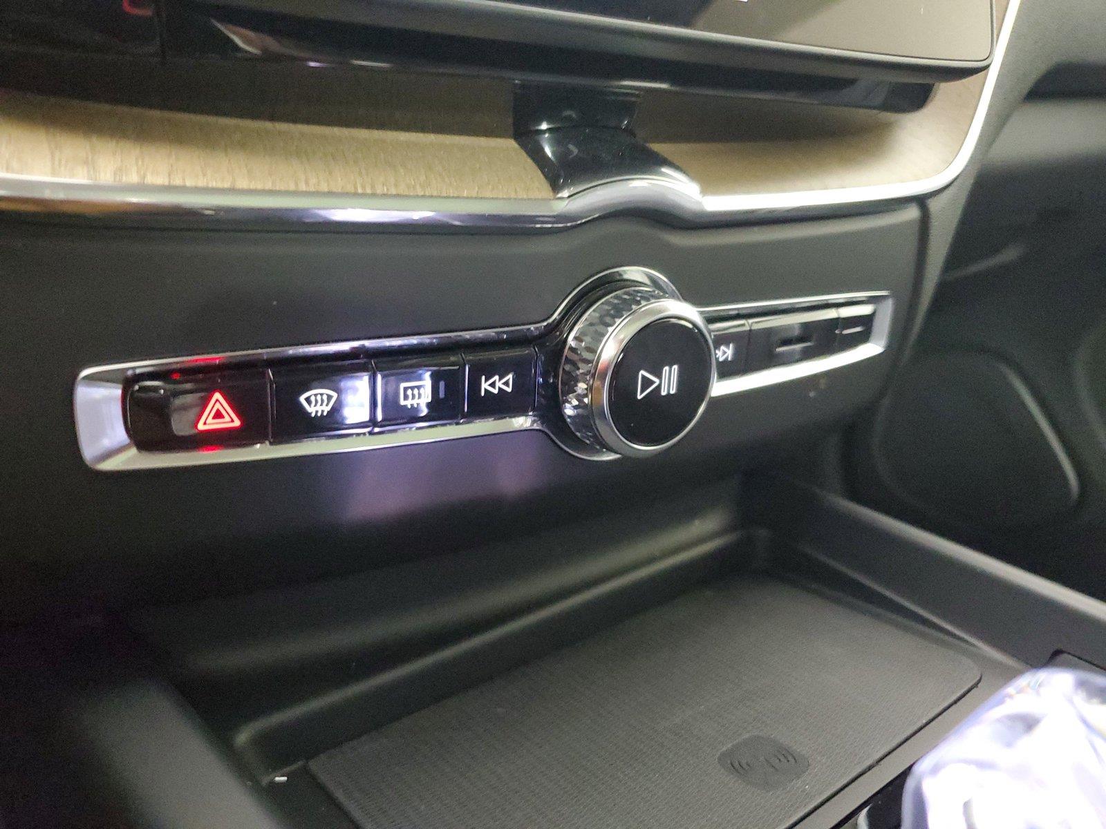 2026 Volvo XC60 Core - Photo 30