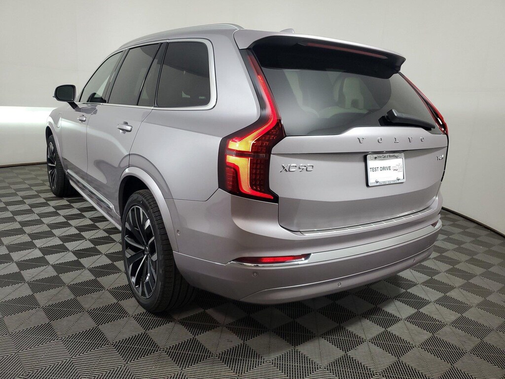 New 2026 Volvo XC90 plug-in hybrid T8 Ultra 7-Seater SUV