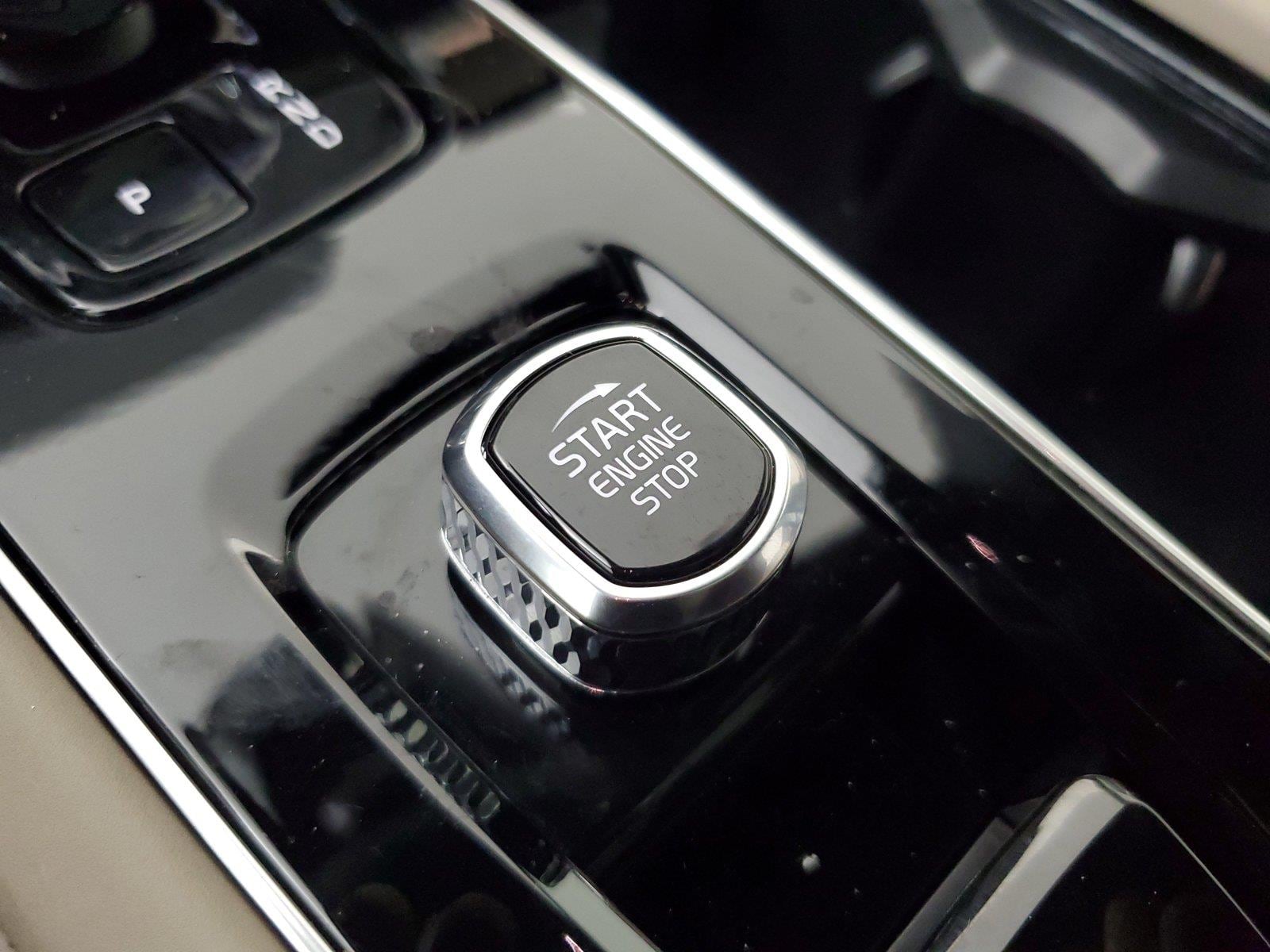 2026 Volvo XC90 Plus - Photo 33