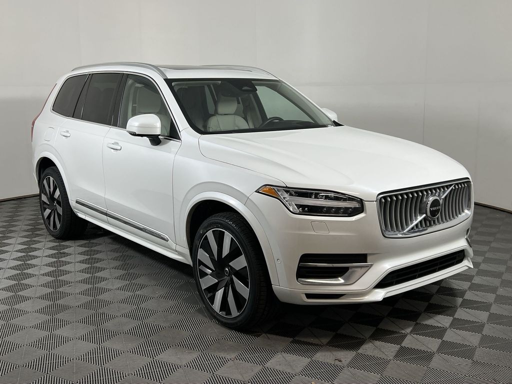 2023 Volvo XC90 Recharge Ultimate photo 2