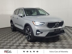 2025 Volvo XC40 B5 Plus Bright Theme SUV