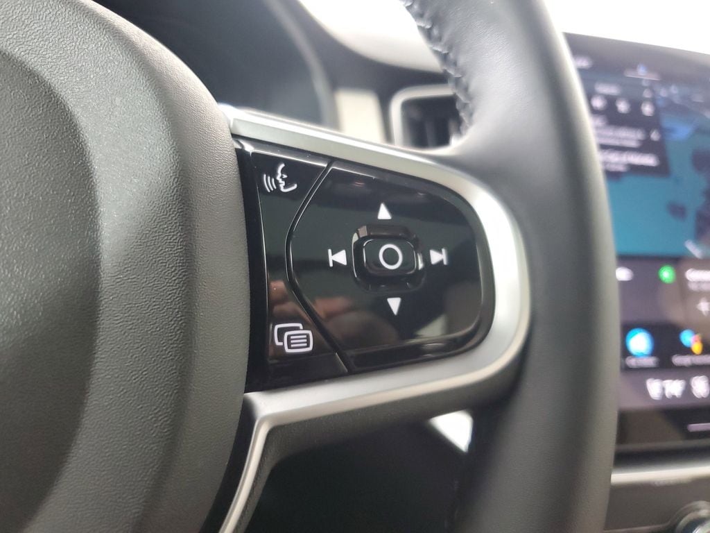2025 Volvo XC90 Core - Photo 28