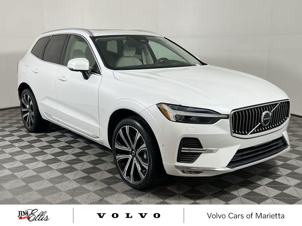 2023 Volvo XC60 B5 Ultimate photo 2