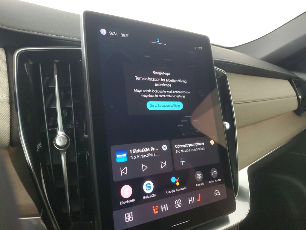 2025 Volvo XC90 Core - Photo 30