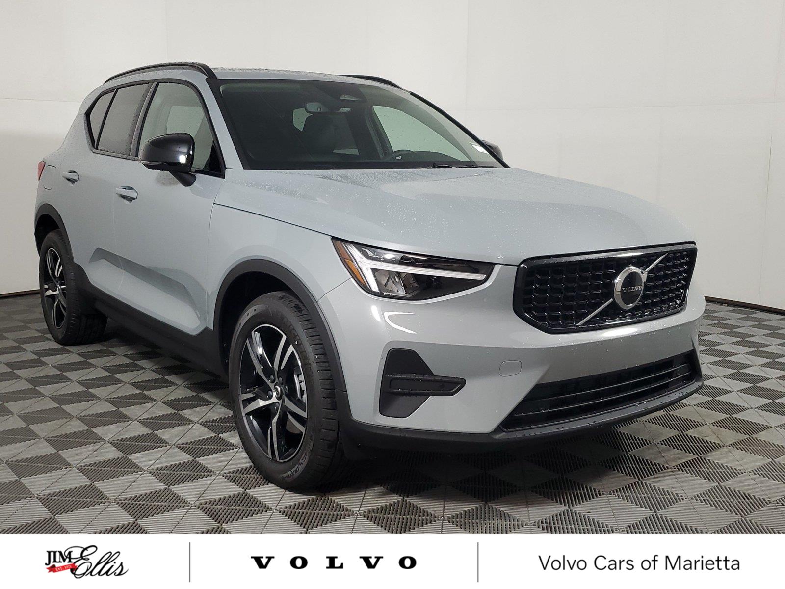 2026 Volvo XC40