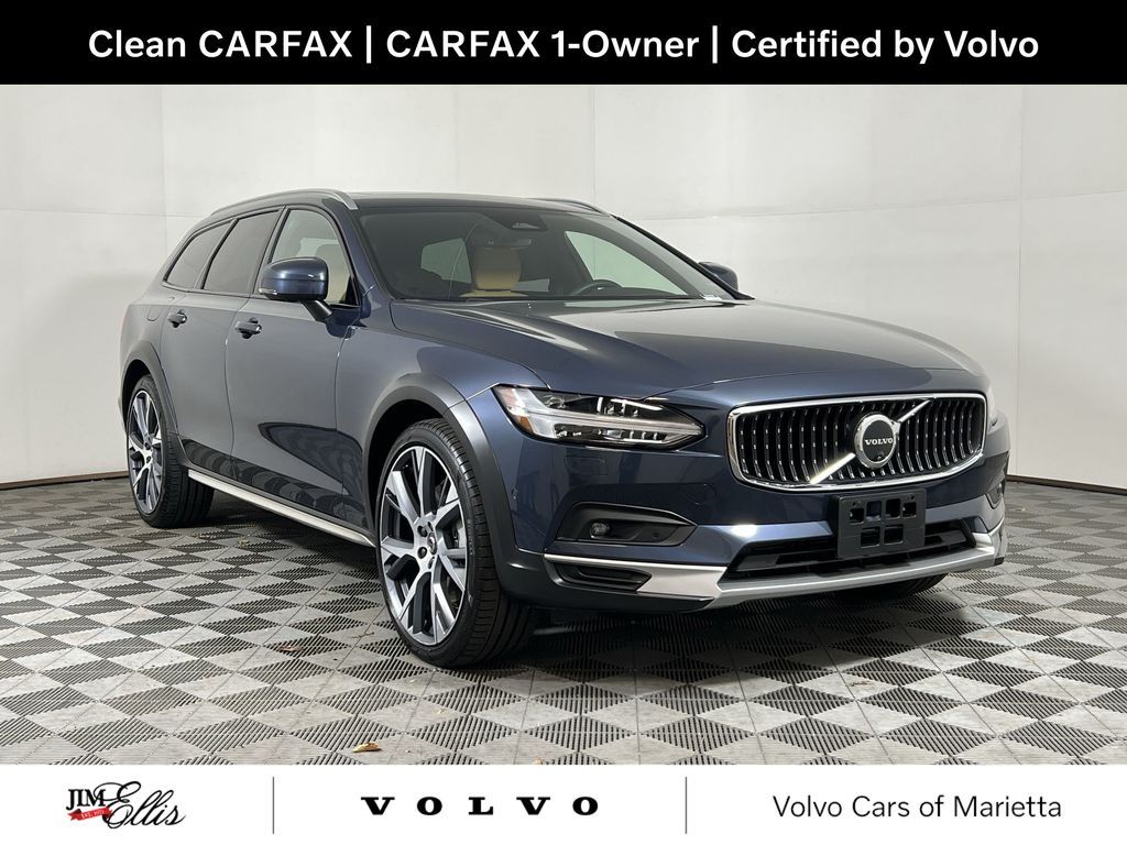2024 Volvo V90 Cross Country Ultimate's photo
