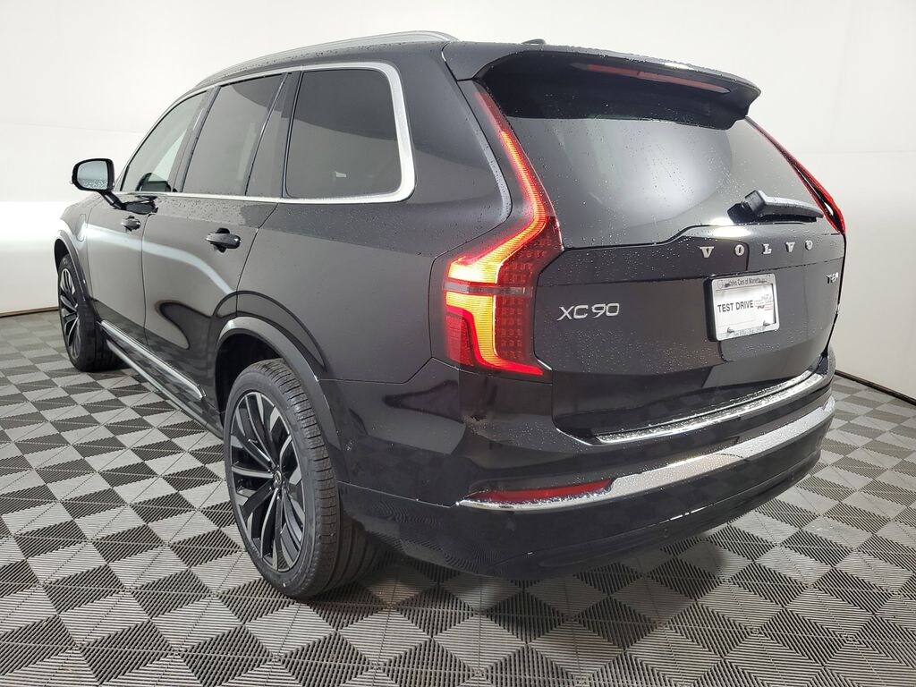 New 2026 Volvo XC90 plug-in hybrid T8 Ultra 7-Seater SUV