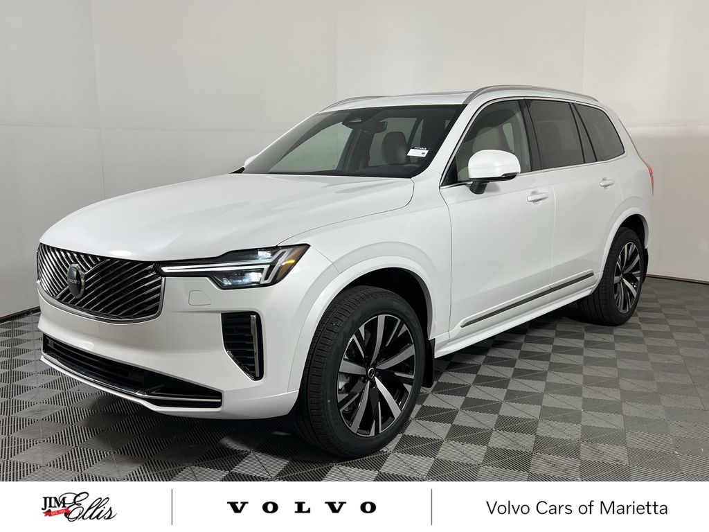 2026 Volvo XC90 B5 Core photo 4