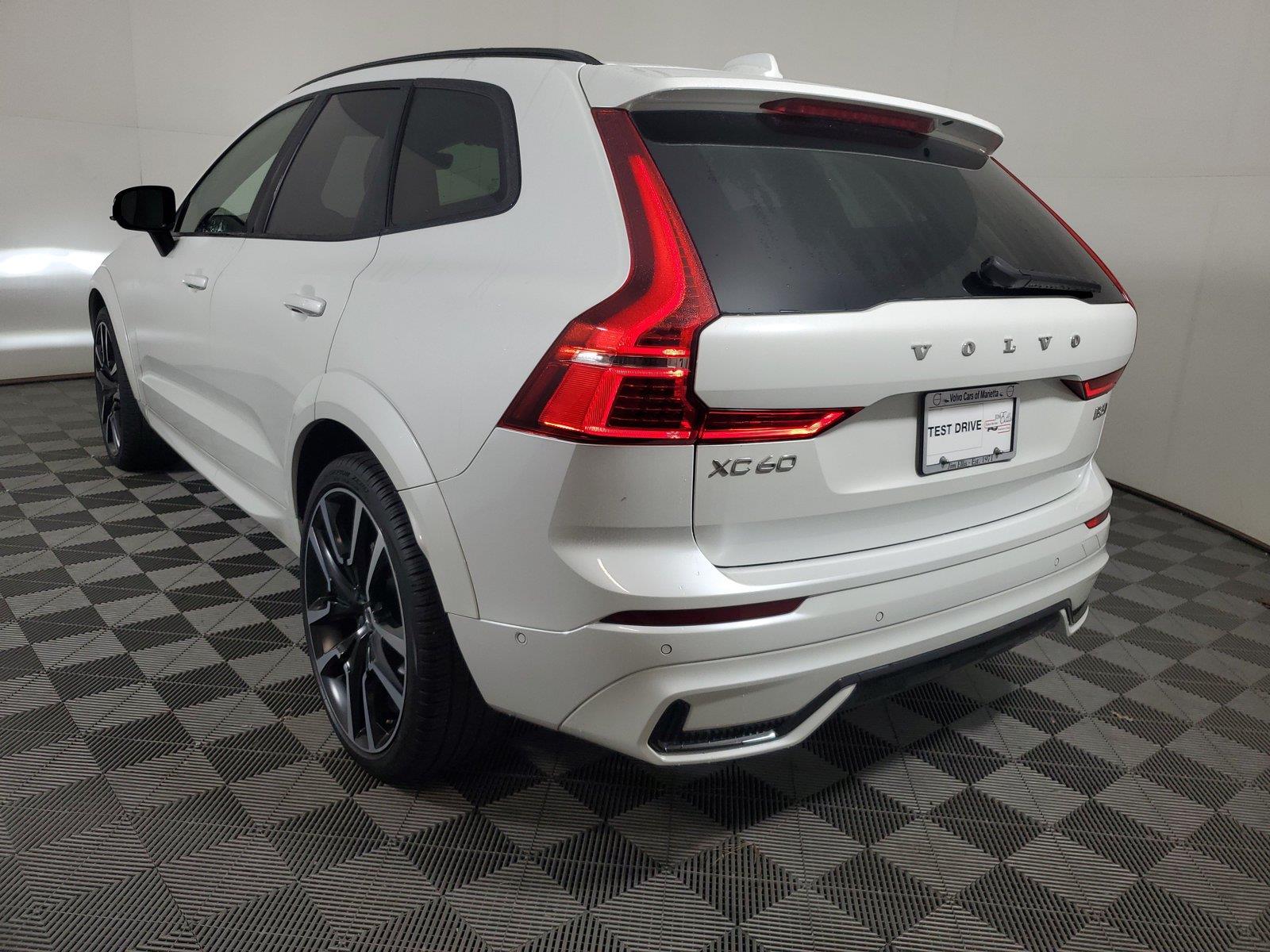 Certified 2024 Volvo XC60 B5 Ultimate Dark SUV